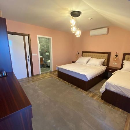 Hotel Kolonja'S Debar Extérieur photo